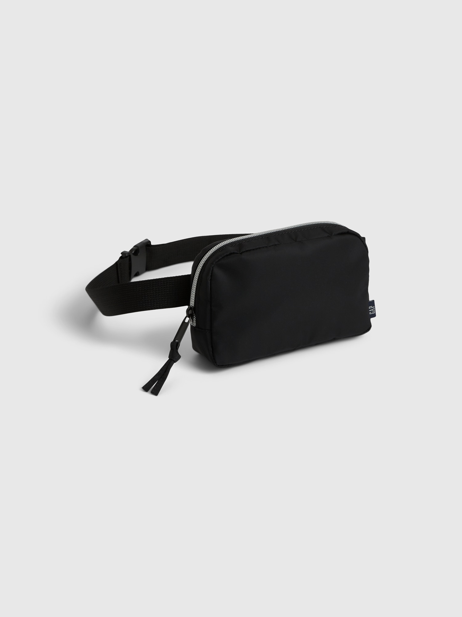 Gap Nylon Belt Bag black. 1