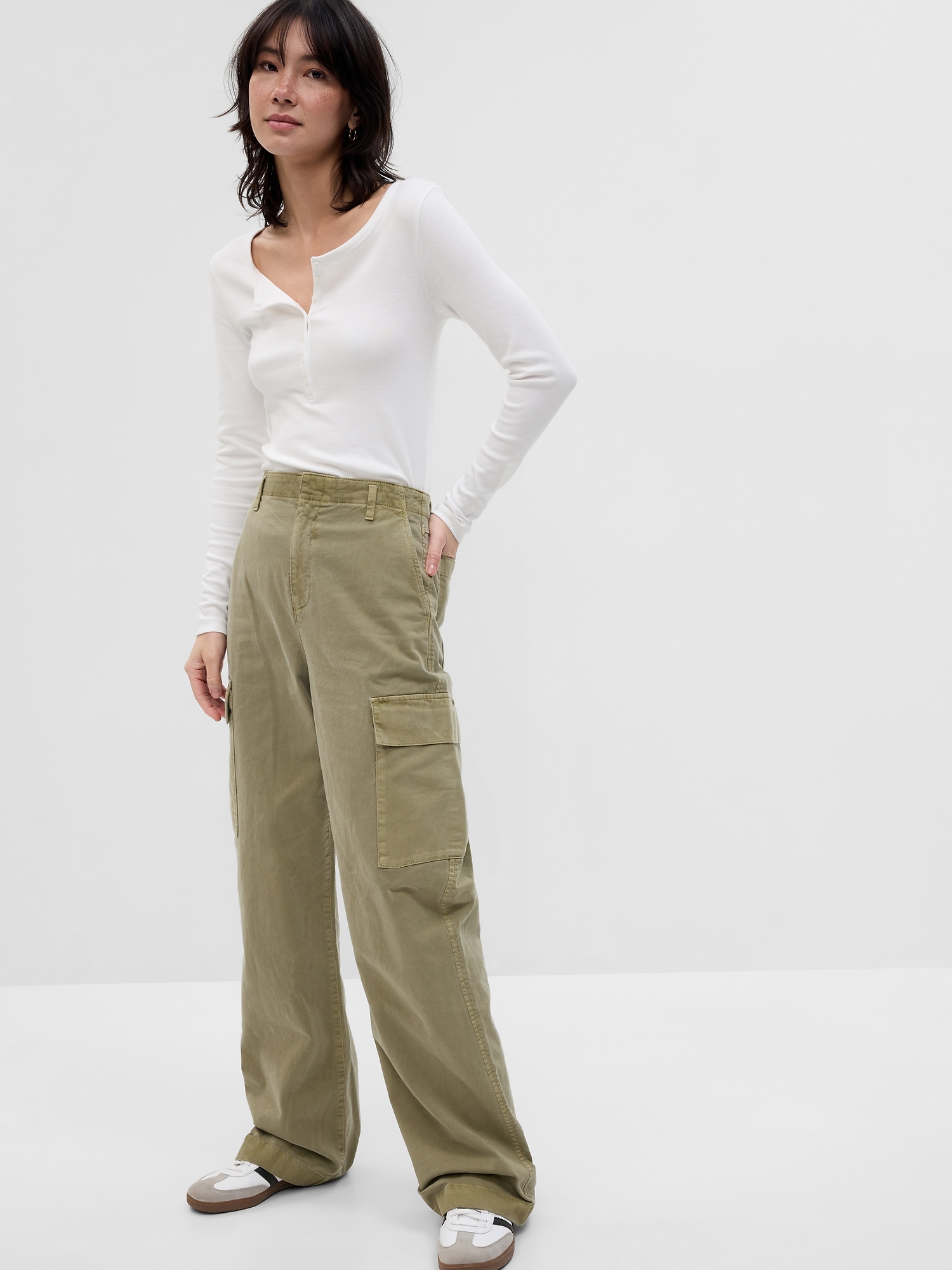 Mid Rise Loose Khaki Cargo Pants