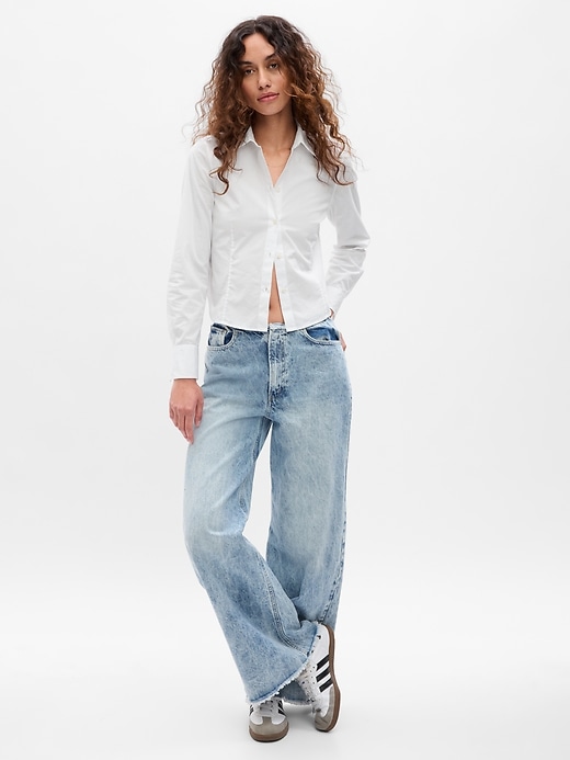 Image number 1 showing, Organic Cotton Fitted Cropped Shirt
