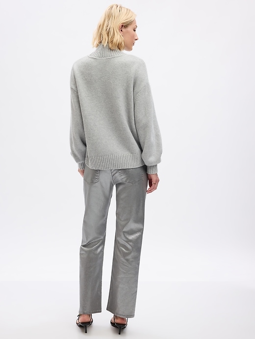 L'image numéro 2 présente Taille basse moyenne  Jean ample années 90 en denim Washwell métallisé