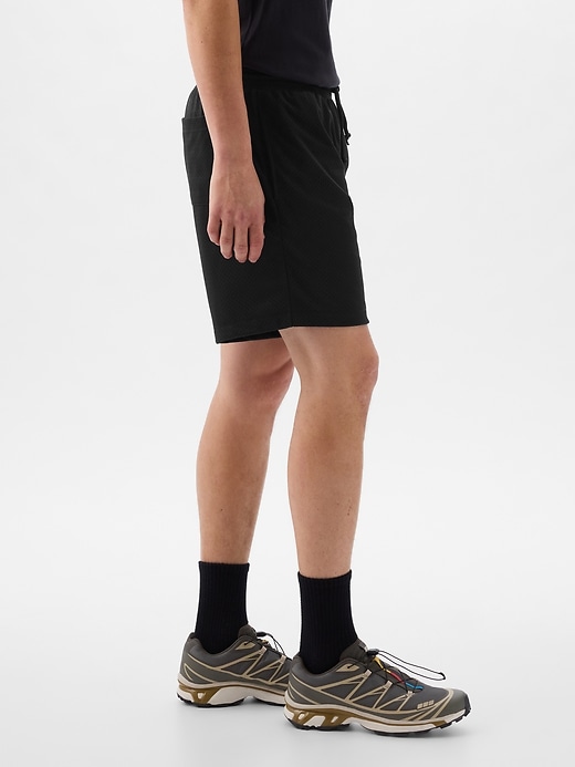 Image number 9 showing, 7" Mesh Shorts with E-Waist