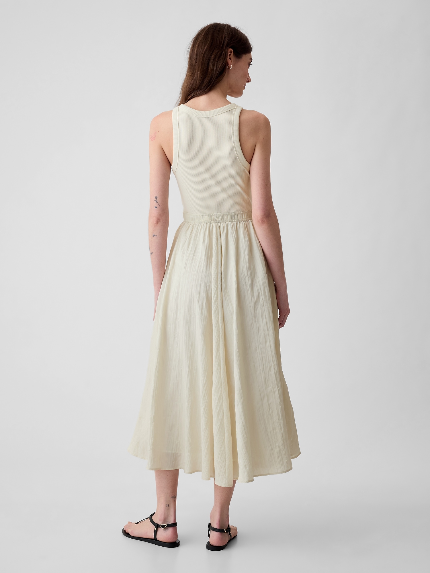 Textured Crinkle Midi Dress