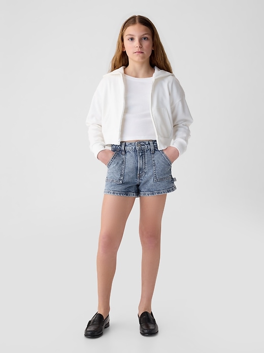 L'image numéro 1 présente Short en denim à taille haute pour Enfant