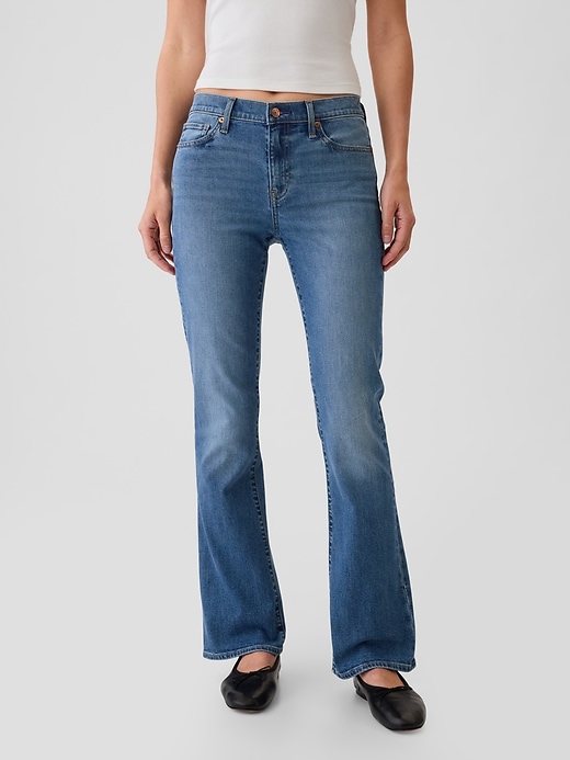 L'image numéro 2 présente Jean mini-évasé à taille basse moyenne