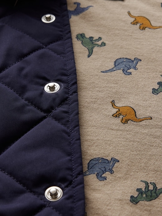 L'image numéro 3 présente Veste paysanne matelassée en matière recyclée pour Bébé et Tout-petit