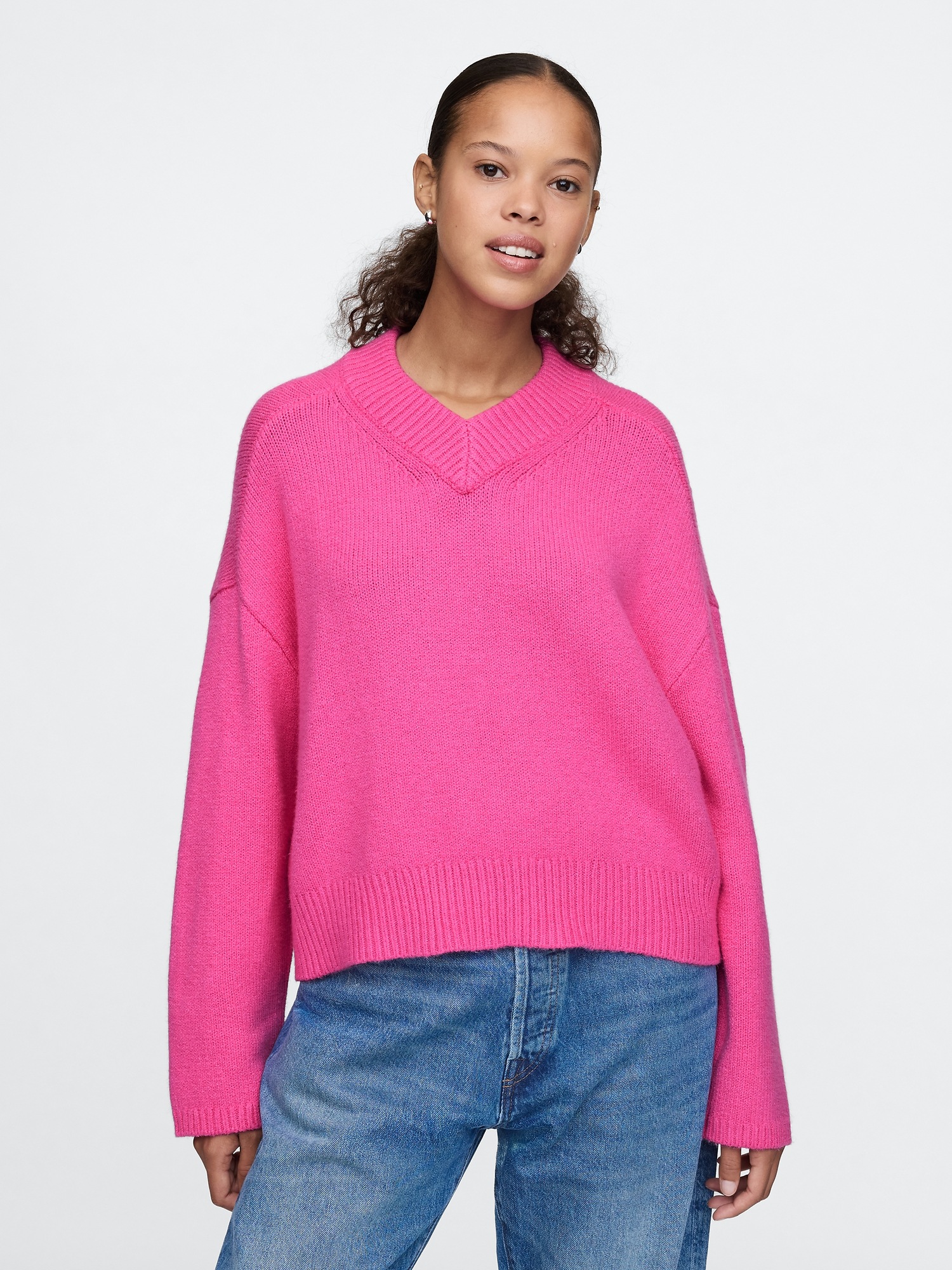 CashSoft Cropped High V-Neck Sweater | Gap