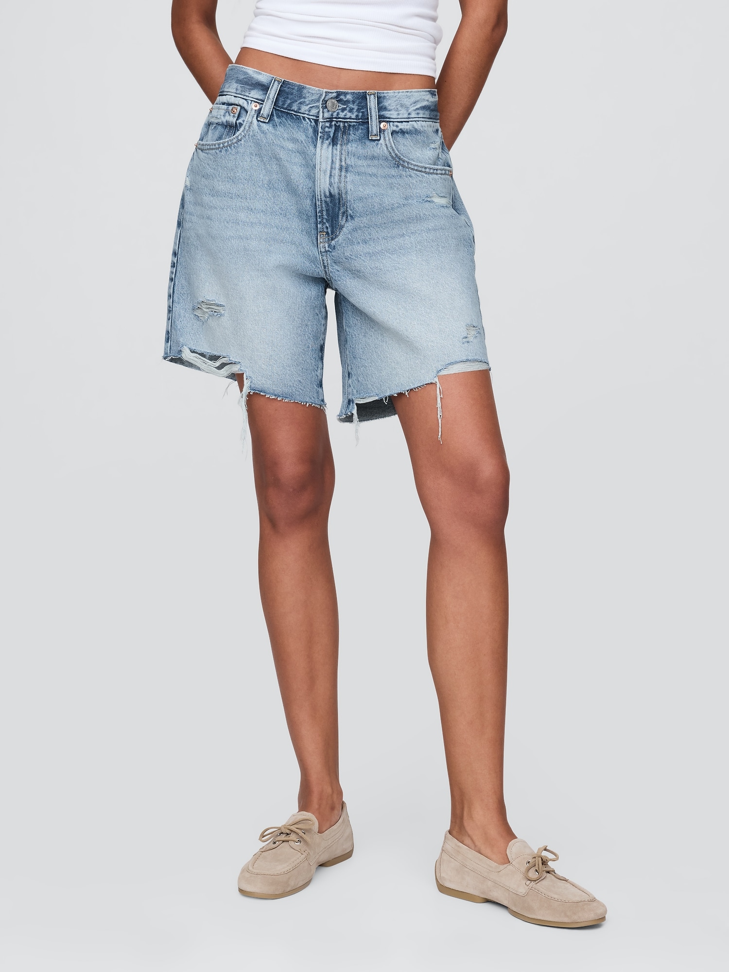 8" Mid Rise '90s Loose Denim Bermuda Shorts
