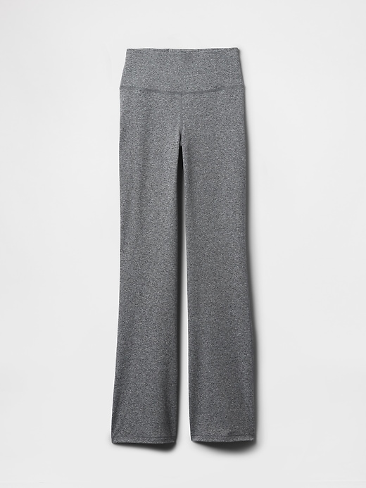 L'image numéro 4 présente Legging évasé GapSport en jersey brossé léger