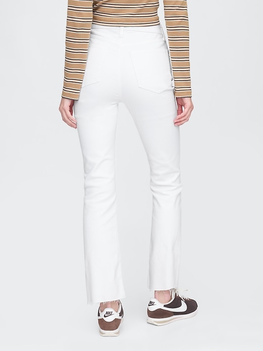 L'image numéro 4 présente Jean mi-évasé à taille haute