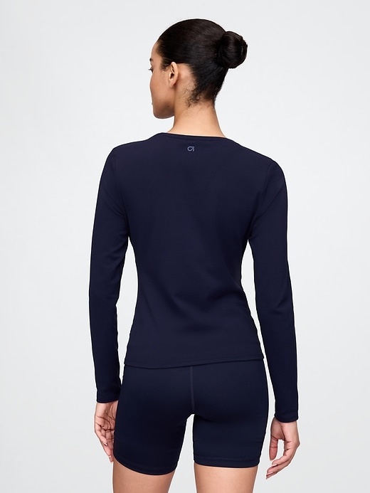 Image number 4 showing, GapFit Smooth T-Shirt