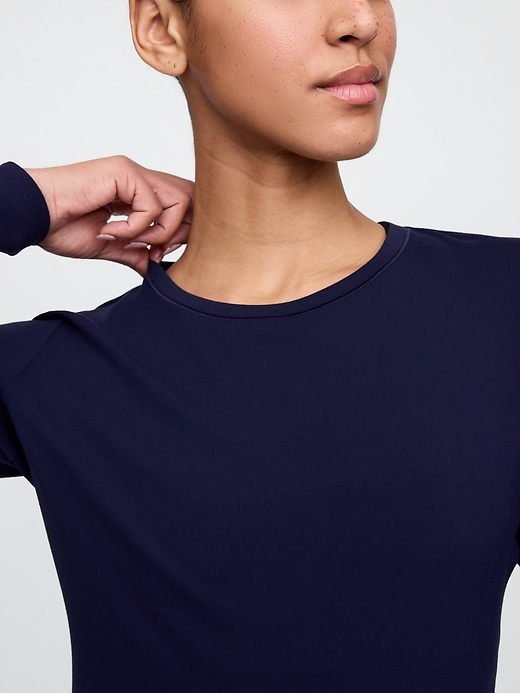 Image number 3 showing, GapFit Smooth T-Shirt