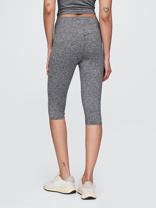Image number 3 showing, GapFit Smooth High Rise Jersey Crop Leggings