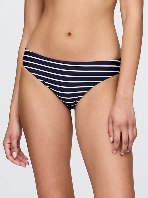L'image numéro 1 présente Culotte de bikini classique