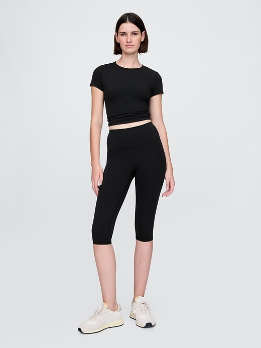 Image number 1 showing, GapFit Smooth High Rise Crop Leggings