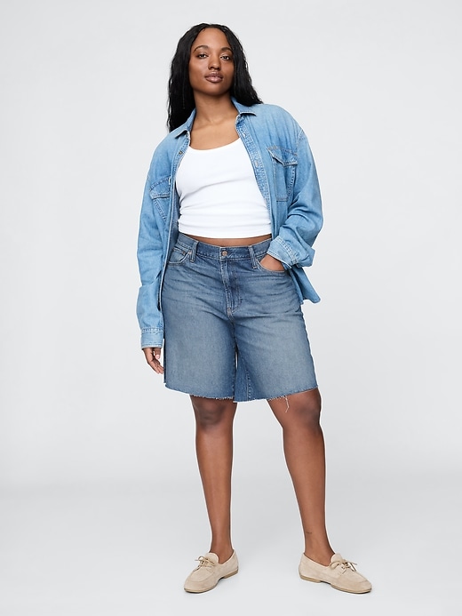 Image number 5 showing, 8" Mid Rise '90s Loose Denim Bermuda Shorts