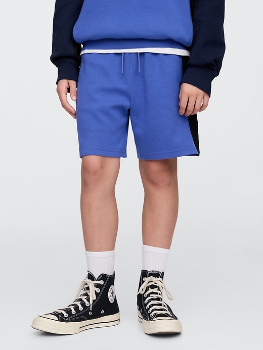 L'image numéro 4 présente Short GapSport Tech pour Enfant, entrejambe de 13 cm