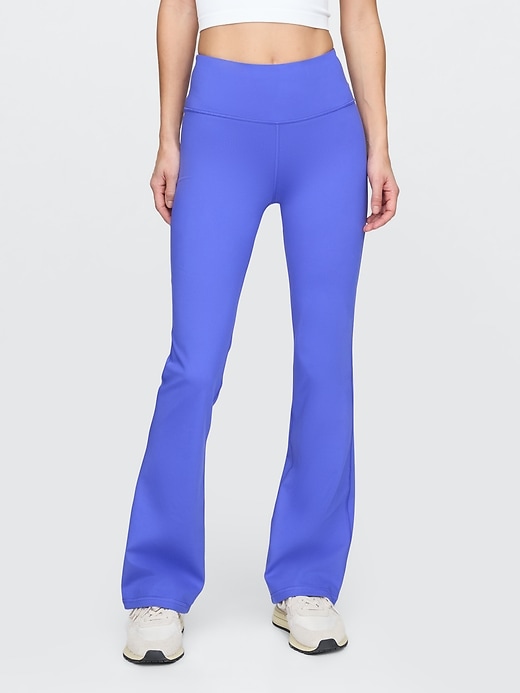 L'image numéro 2 présente Legging évasé à taille très haute en tissu recyclé Power GapSport