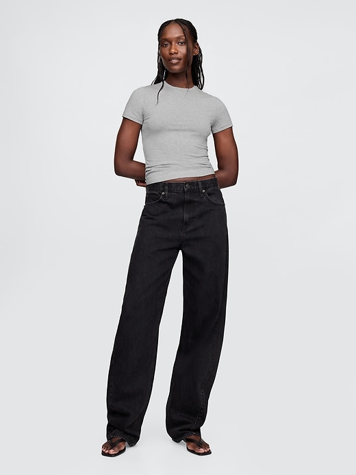 L'image numéro 3 présente T-shirt moulant en jersey