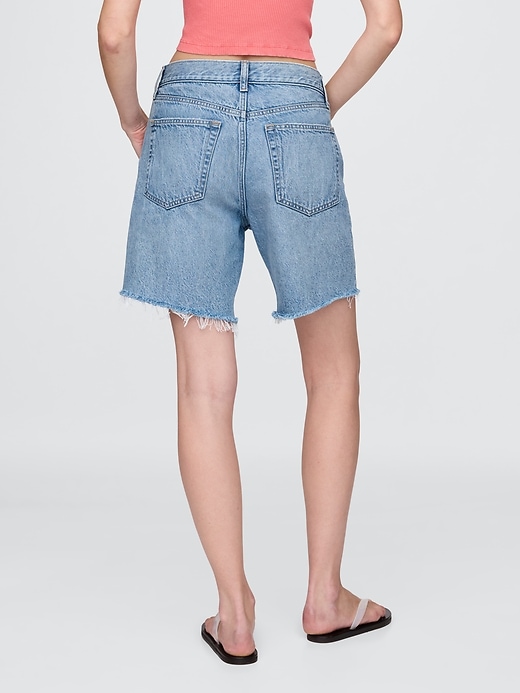 Image number 4 showing, 8" Mid Rise '90s Loose Denim Bermuda Shorts