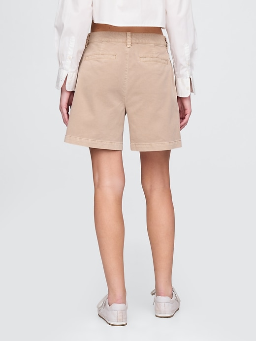 Image number 4 showing, 6" Mid Rise Twill Pleated Trouser Shorts