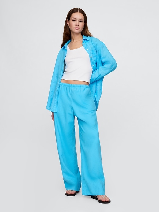 L'image numéro 8 présente Pantalon confort à ourlet large en mélange de lin