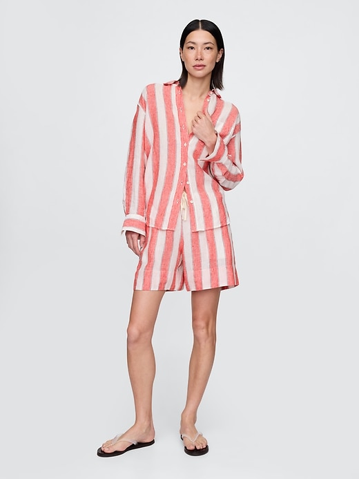 L'image numéro 2 présente Chemise surdimensionnée 100 % lin