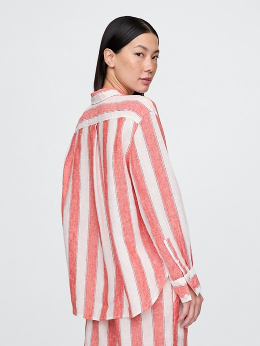 L'image numéro 3 présente Chemise surdimensionnée 100 % lin