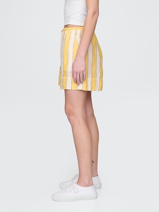 Image number 3 showing, 100% Linen Easy Shorts