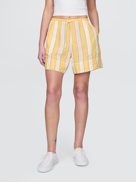Image number 2 showing, 100% Linen Easy Shorts