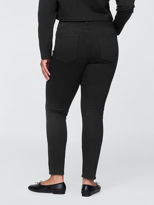 L'image numéro 6 présente Jean vraiment moulant à taille haute