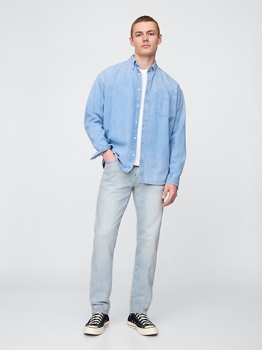 L'image numéro 1 présente Jean étroit