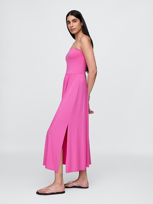 L'image numéro 3 présente Robe longue sans bretelles