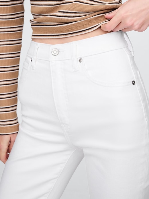 L'image numéro 8 présente Jean mi-évasé à taille haute