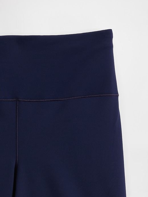 Image number 6 showing, 5" GapFit Smooth Bike Shorts