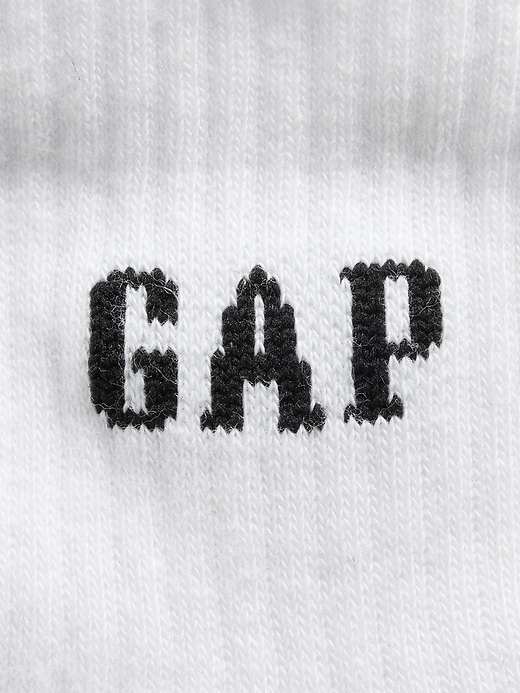 Image number 2 showing, Gap Logo Quarter Crew Socks