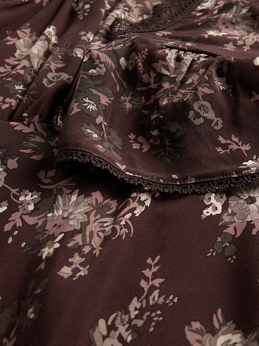 Image number 8 showing, Lace-Trim V-Neck Crepe Maxi Dress