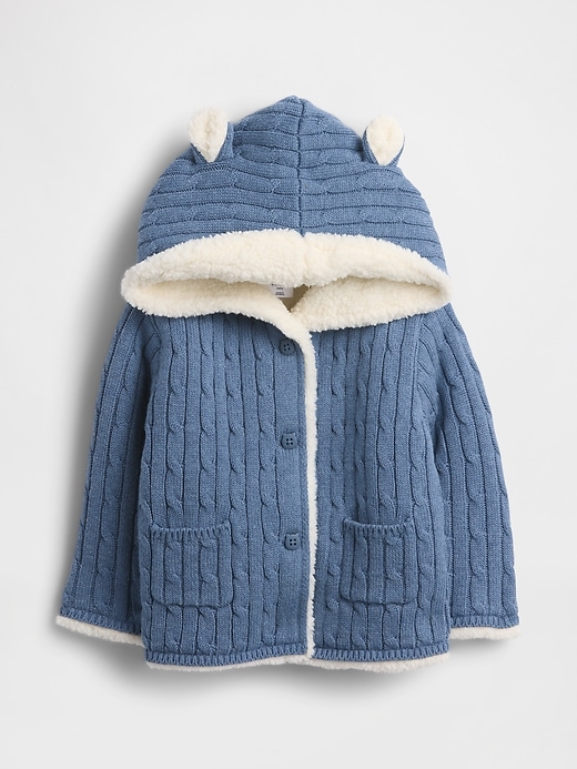 L'image numéro 1 présente Cardigan en tricot torsadé doublé en sherpa à motif d’ourson pour Bébé