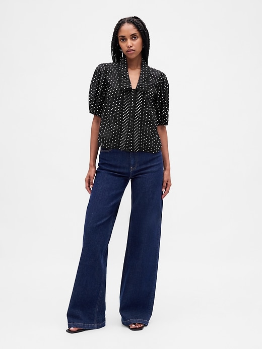 Image number 2 showing, Puff-Sleeve Collared Top