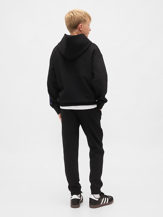 L'image numéro 3 présente Pantalon de jogging GapFit Tech à séchage rapide pour Enfant