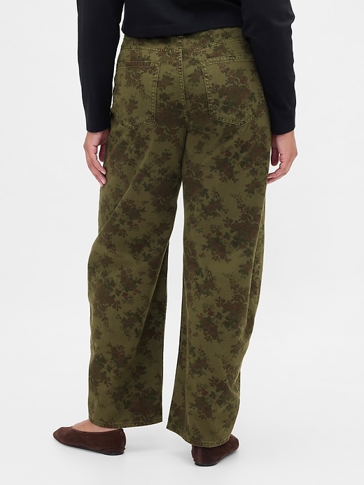 Image number 6 showing, High Rise Barrel Jeans