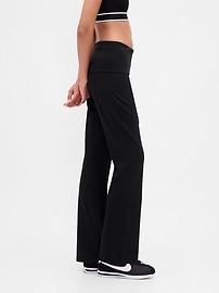 Image number 3 showing, GapFit Smooth Foldover Mini Flare Leggings