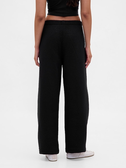 Image number 4 showing, GapFit Quilted Jacquard Barrel Pants