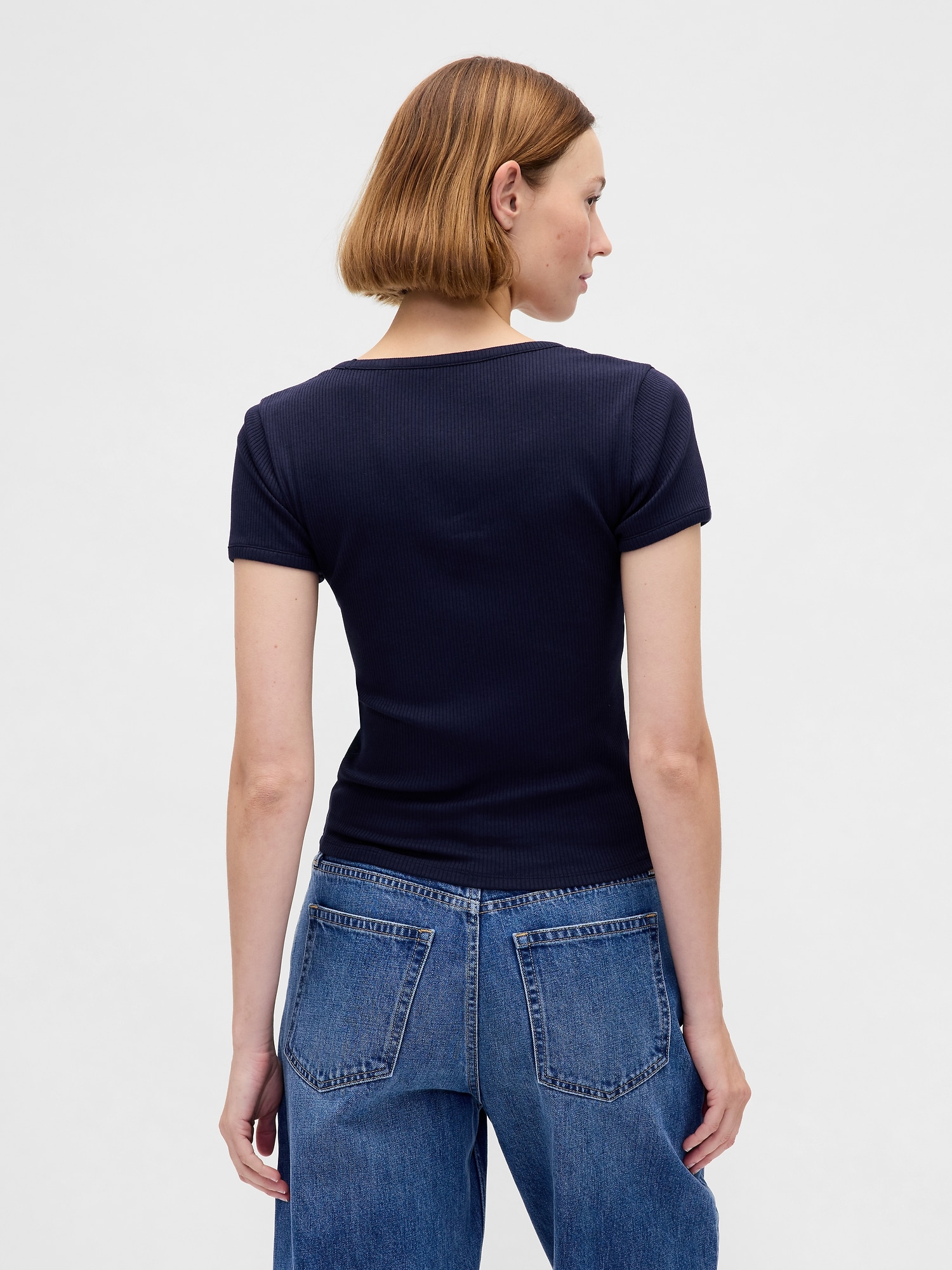 Modern Compact Rib Scoop Crop T-Shirt