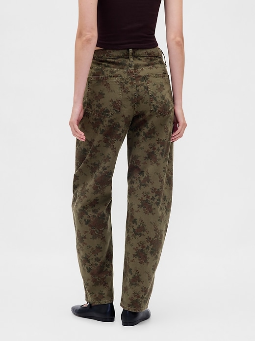 Image number 4 showing, High Rise Barrel Jeans