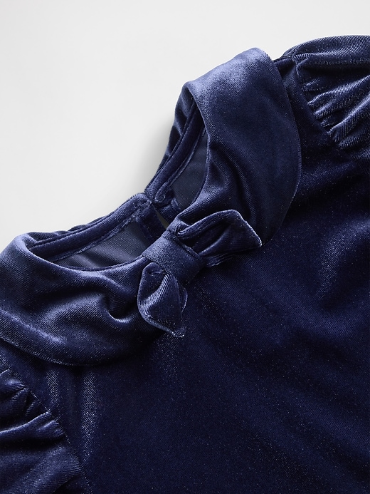 Image number 4 showing, Baby & Toddler Velour Bow Outfit Set