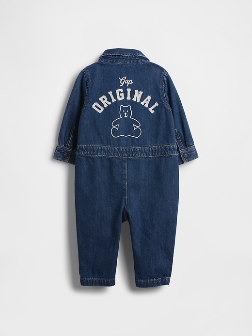 L'image numéro 1 présente Combinaison en denim à logo Gap et ourson Brannan pour Bébé