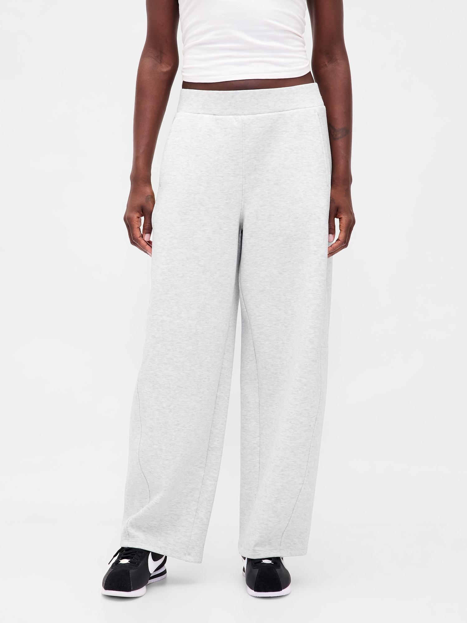 GapFit Barrel Sweatpants