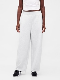 Image number 2 showing, GapFit Barrel Sweatpants