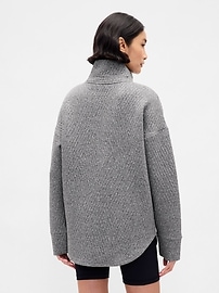 Image number 2 showing, GapFit Quilted Jacquard Half-Zip Pullover