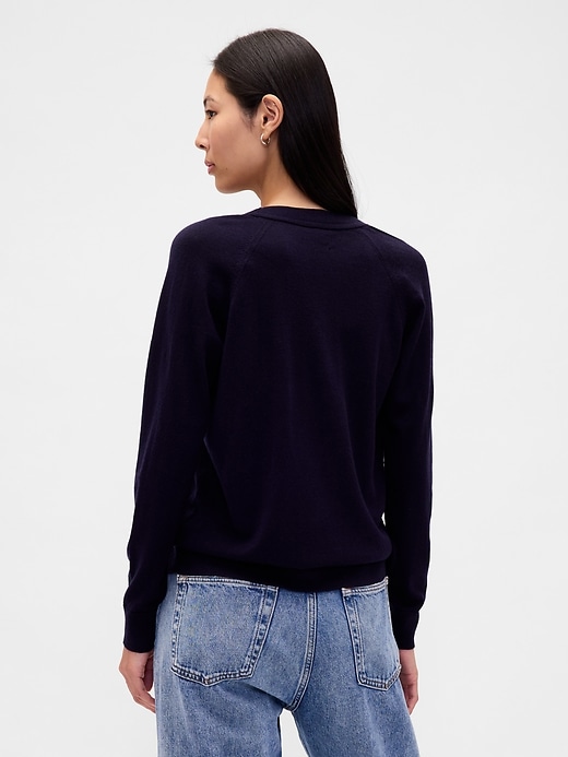 Image number 3 showing, 100% Merino Wool Boyfriend Cardigan